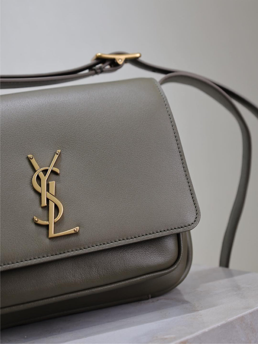 YSL 25S NIKI BABY 22 IN DARK OLIVE BROWN CALFSKIN GOLD HARDWARE
