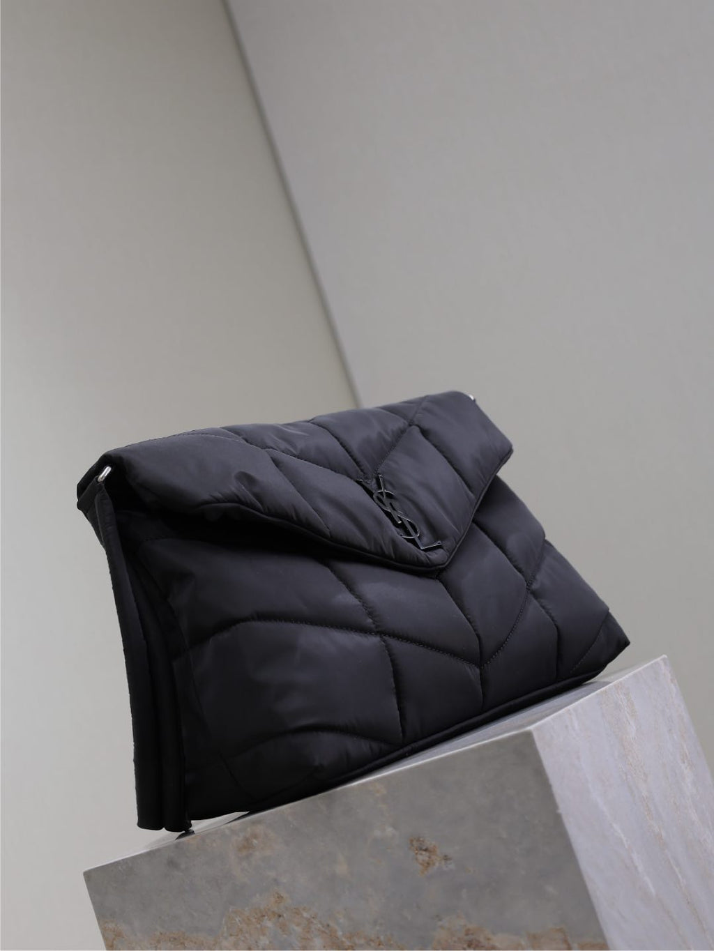 YSL 25S LOULOU PUFFER BAG 34 IN BLACK NYLON BLACK HARDWARE