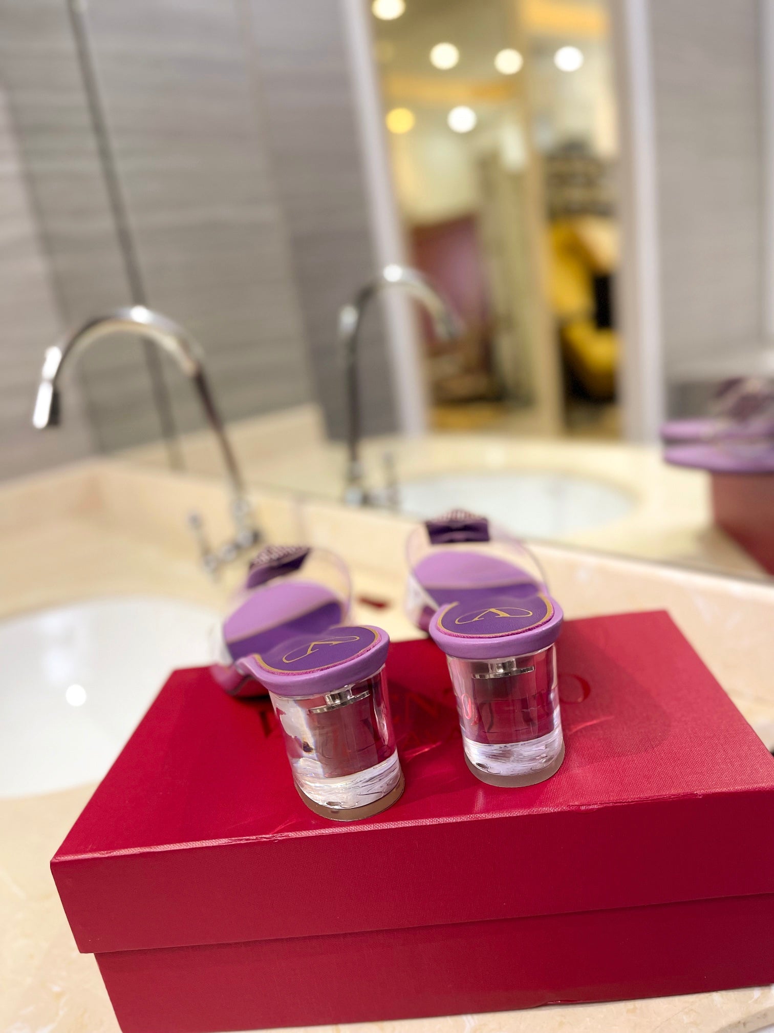 HIGH MULE 60MM IN MAUVE PURPLE SHEEPSKIN AND TRANSPARENT PVC