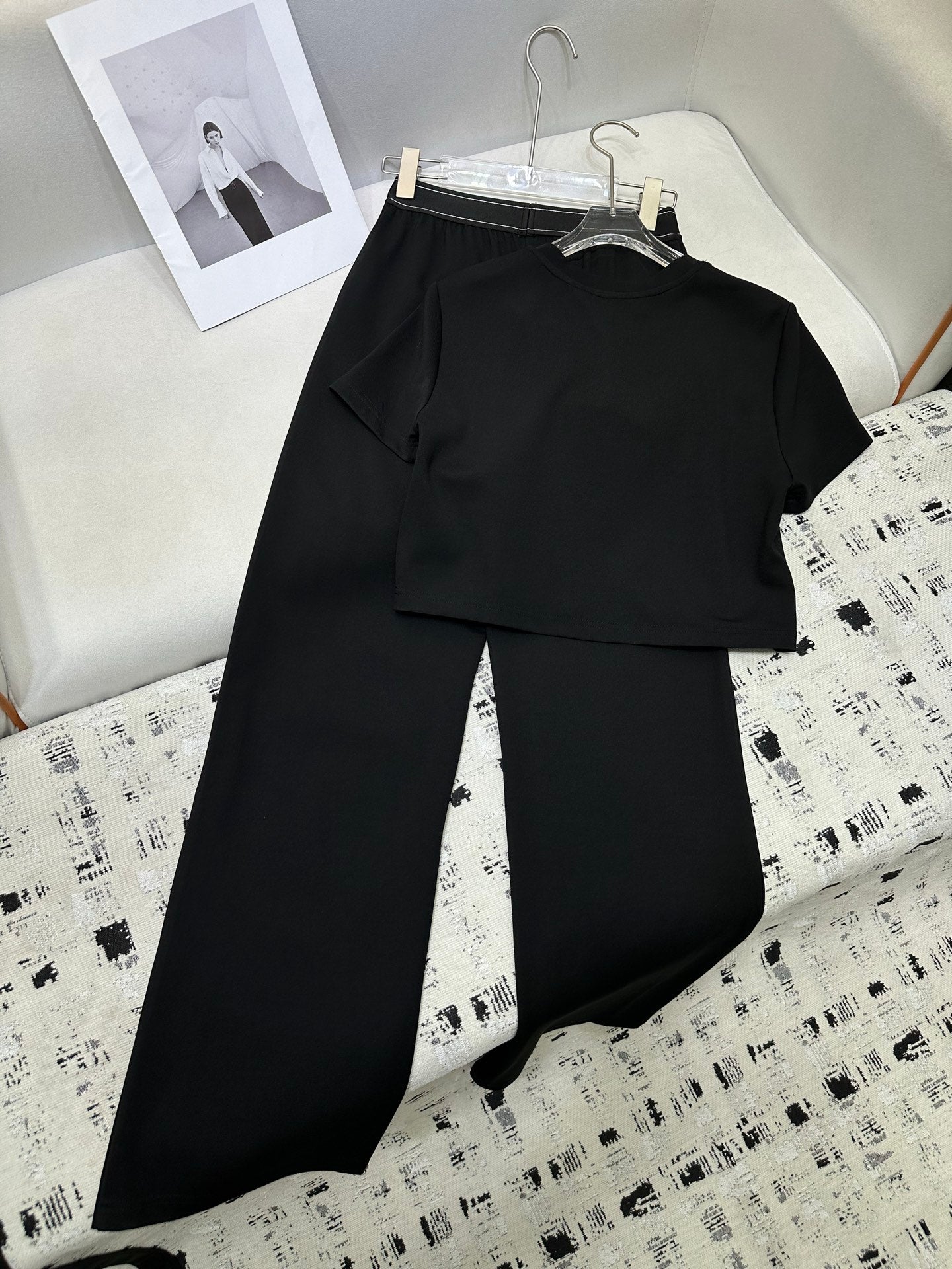 ALO T-SHIRT AND WIDE-LEG PANTS SET STYLE 159