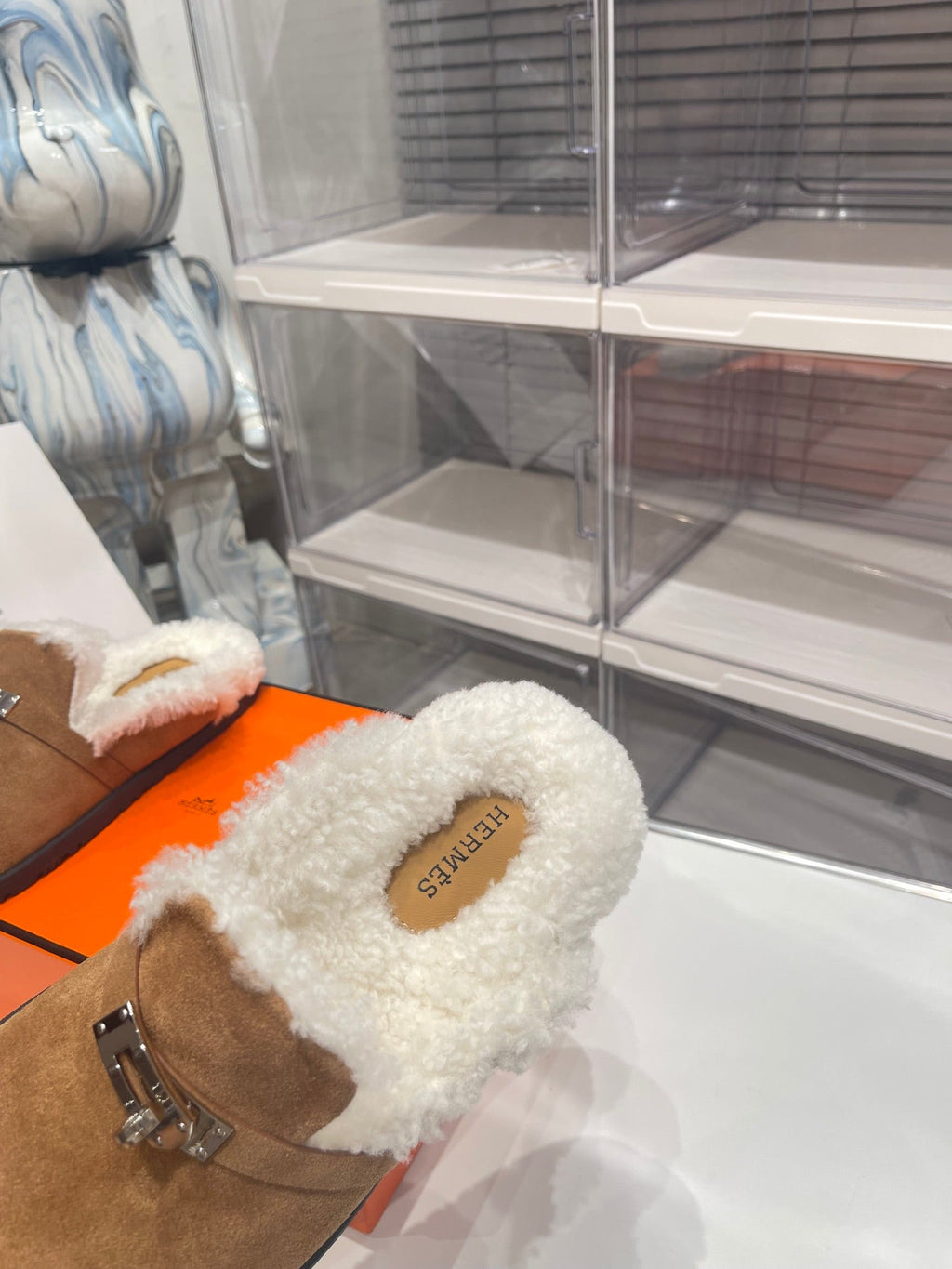 SLIP-ON MULE IN MEDIUM BROWN SUEDE AND SHEARLING LINING