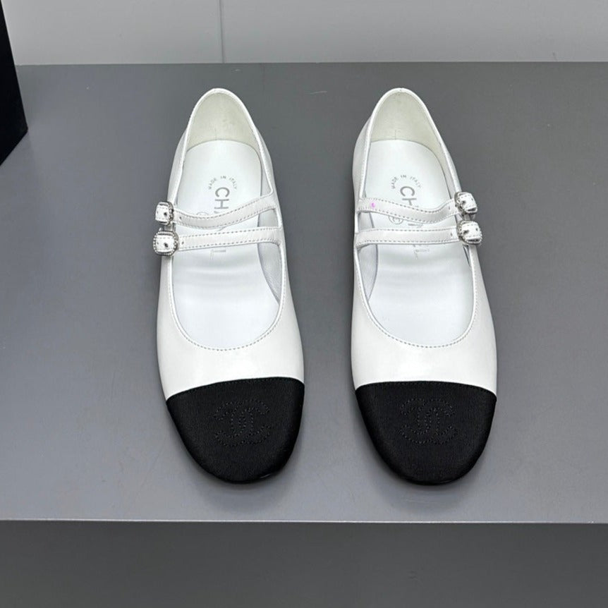 CC pearl Mary Jane flat shoes white