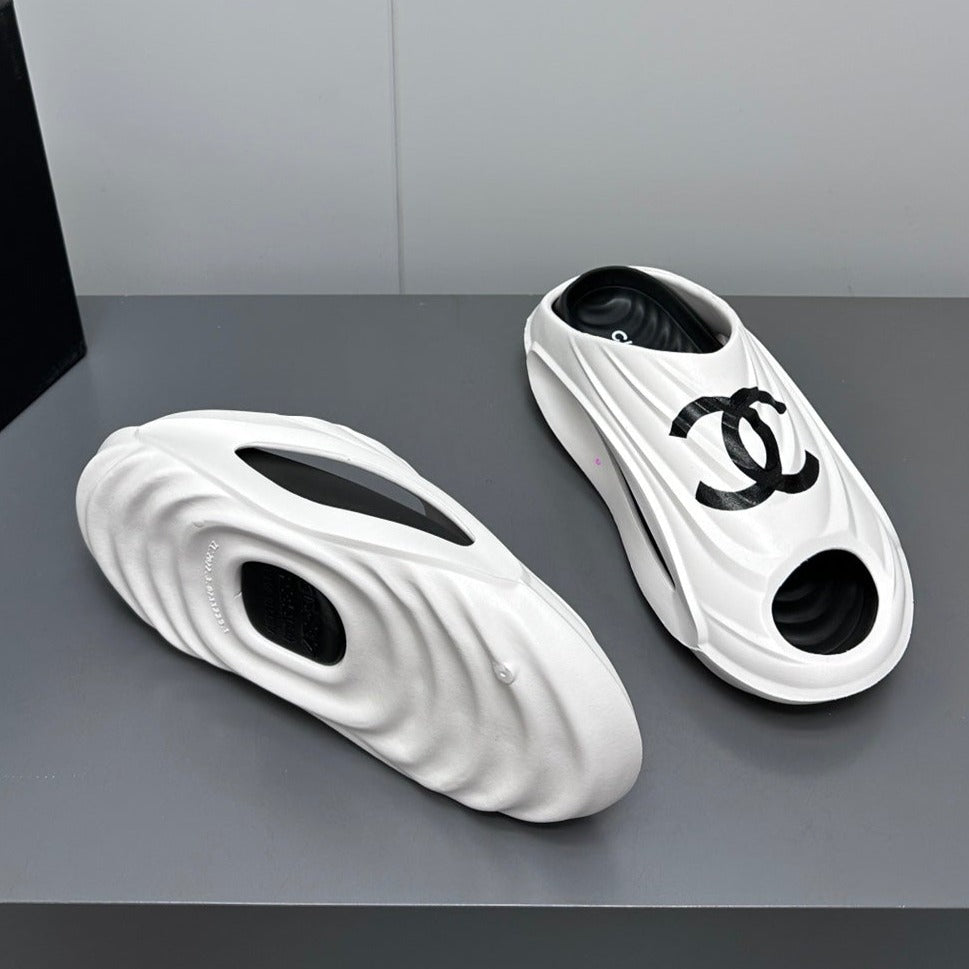 New Double C Foam Lightweight Slippers Boat White Black