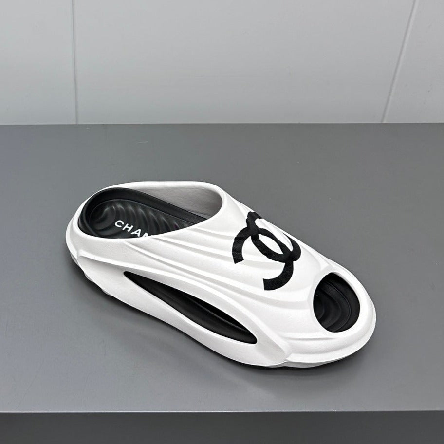 New Double C Foam Lightweight Slippers Boat White Black