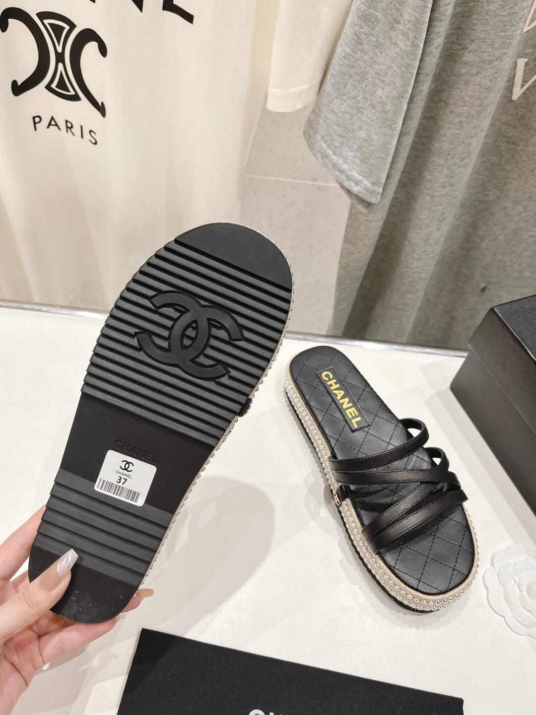 SLIPPERS CROSS STRAPS IN BLACK LAMBSKIN