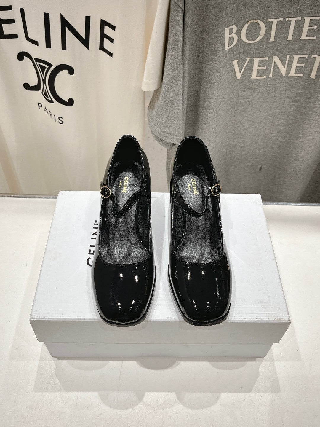 MEDIUM - HEEL MARY JANE SHOES IN BLACK GLOSSY CALFSKIN