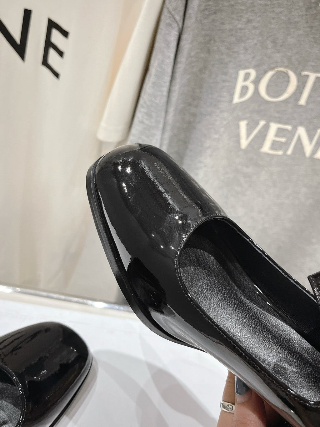 MEDIUM - HEEL MARY JANE SHOES IN BLACK GLOSSY CALFSKIN