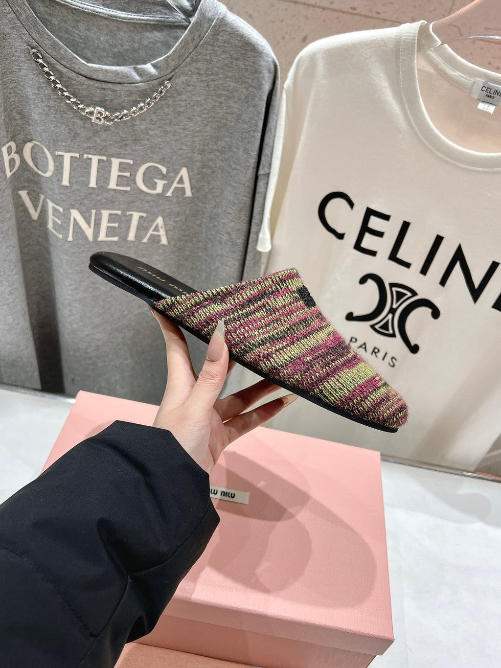 KNITTED MULES IN COLORFUL WOOL