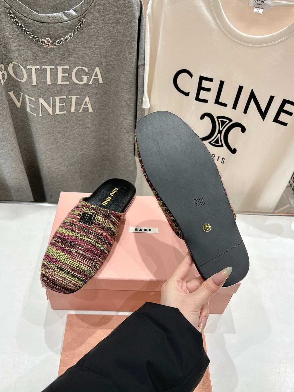 KNITTED MULES IN COLORFUL WOOL