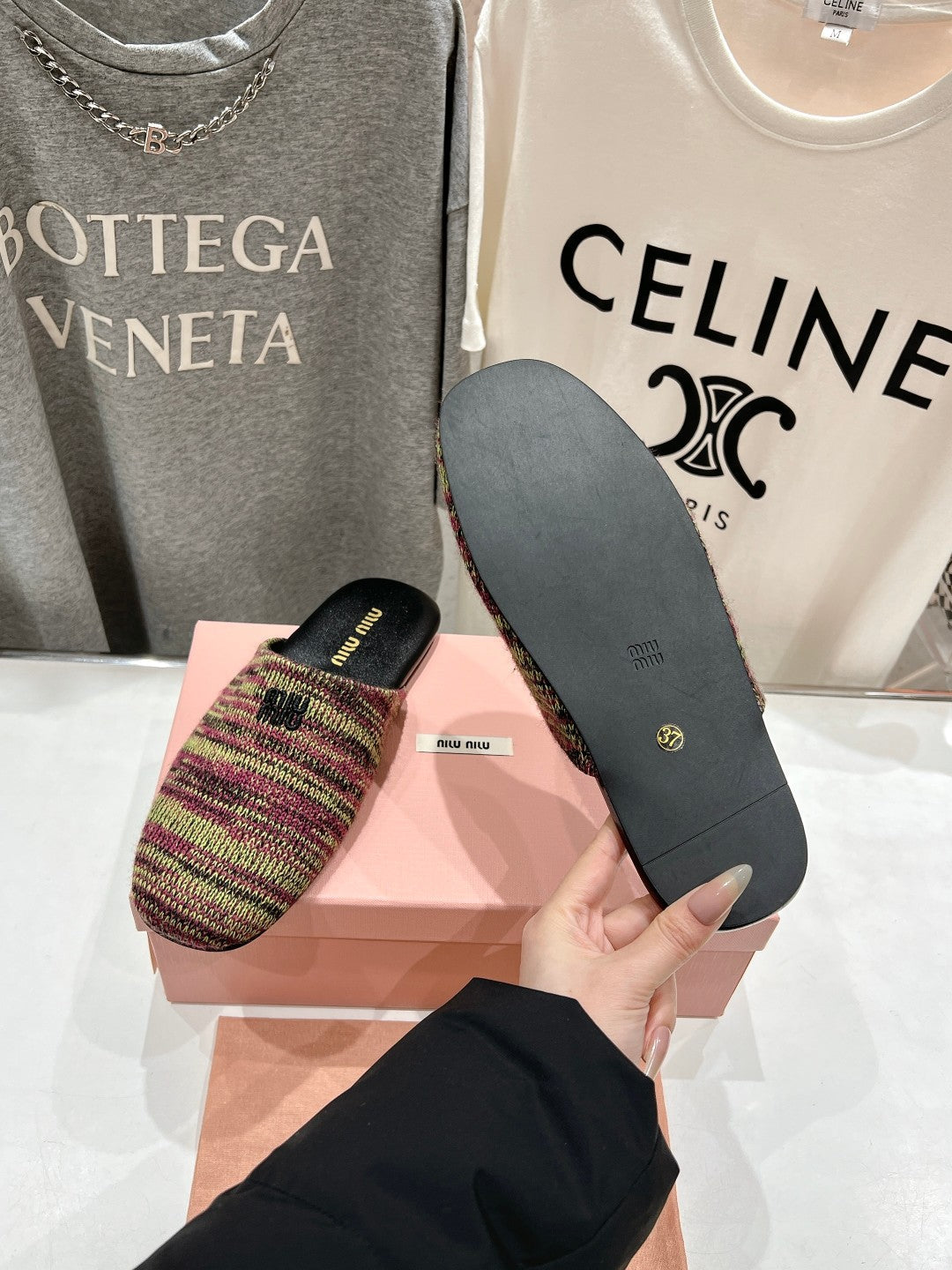 KNITTED MULES IN COLORFUL WOOL