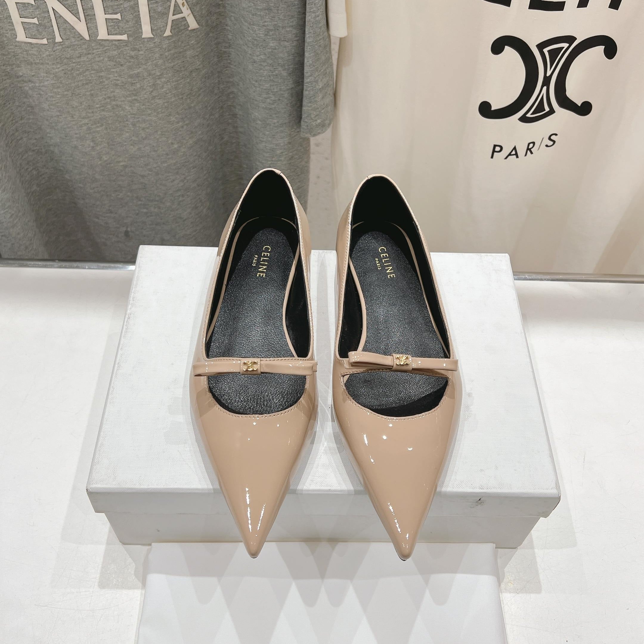 SUZY POINTY TOE BALLERINA IN TAN BEIGE PATENT CALFSKIN