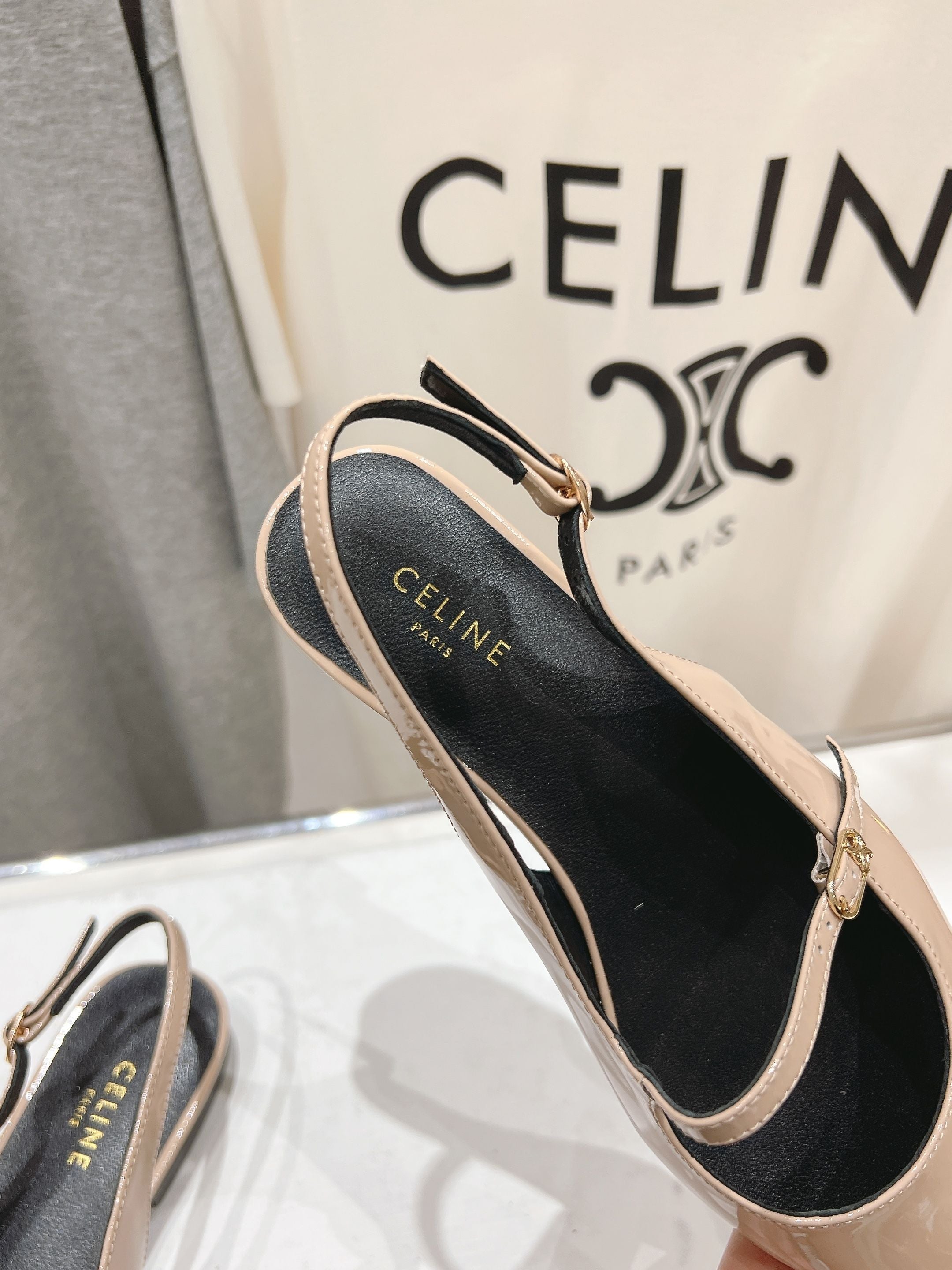 JUDY FLAT SLINGBACK IN TAN BEIGE PATENT CALFSKIN