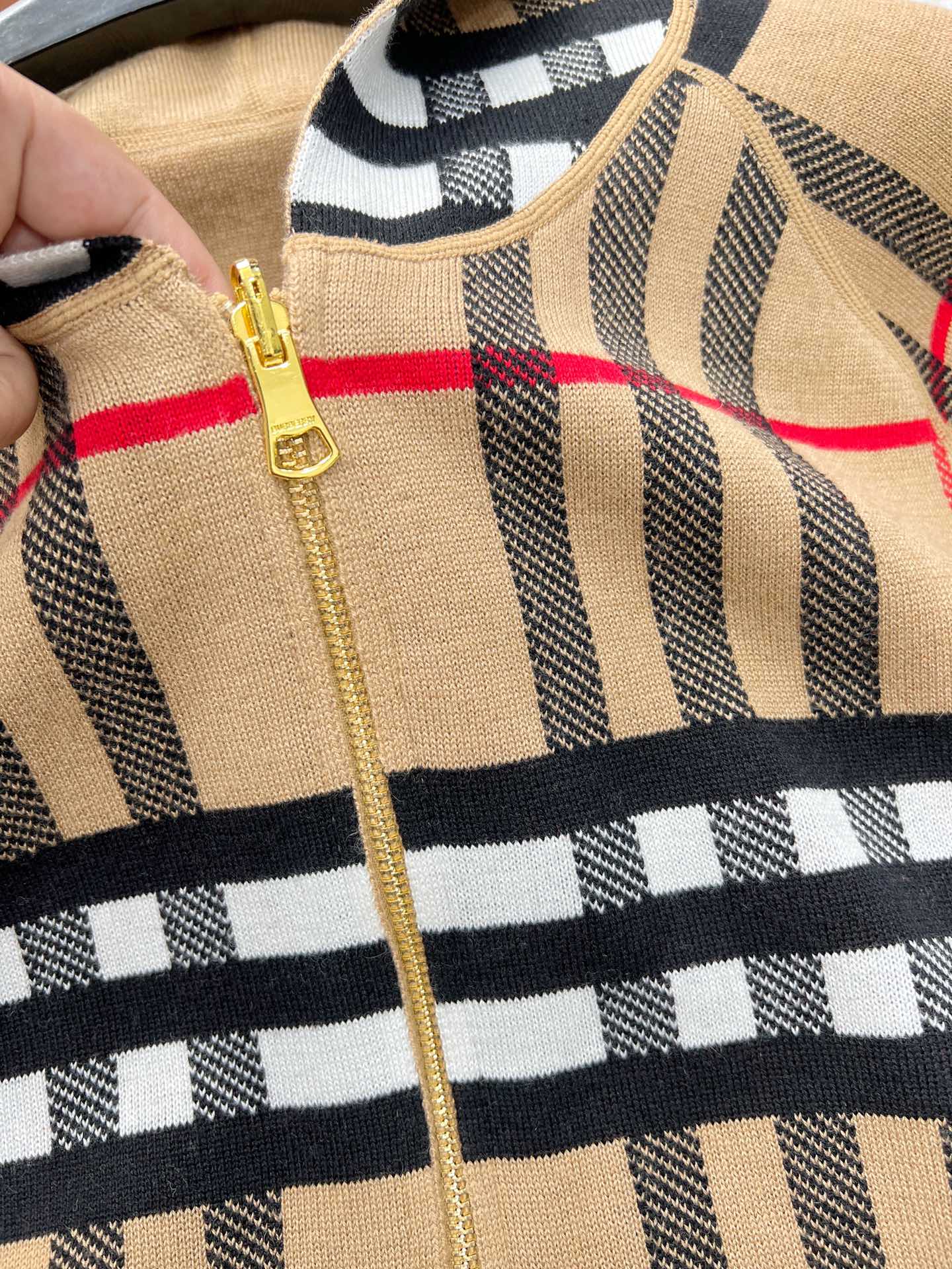 BURBERRY 25S CARDIGAN 214