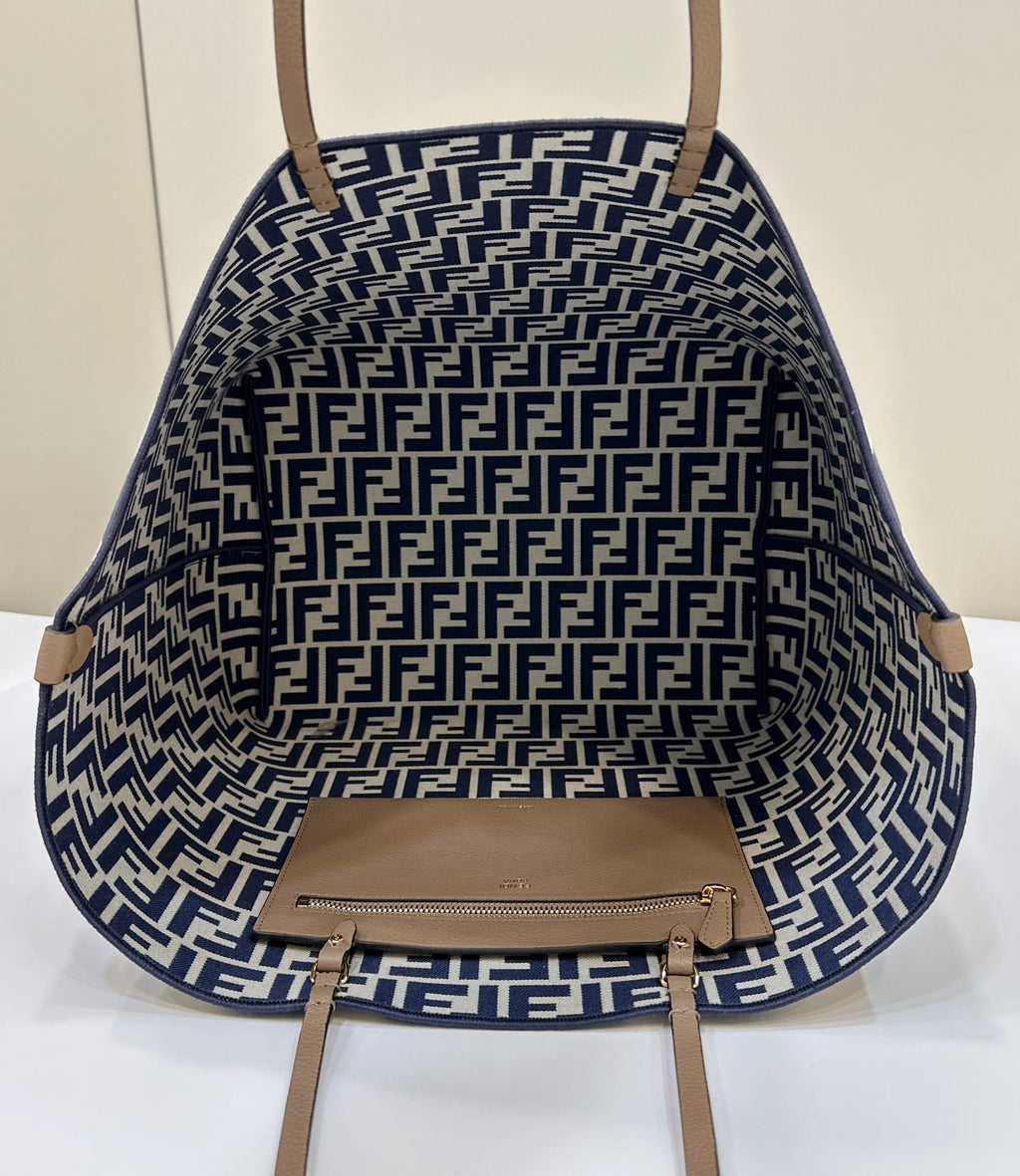 LARGE ROLL 33 IN MIDNIGHT BLUE MIX WHITE JACQUARD FABRIC