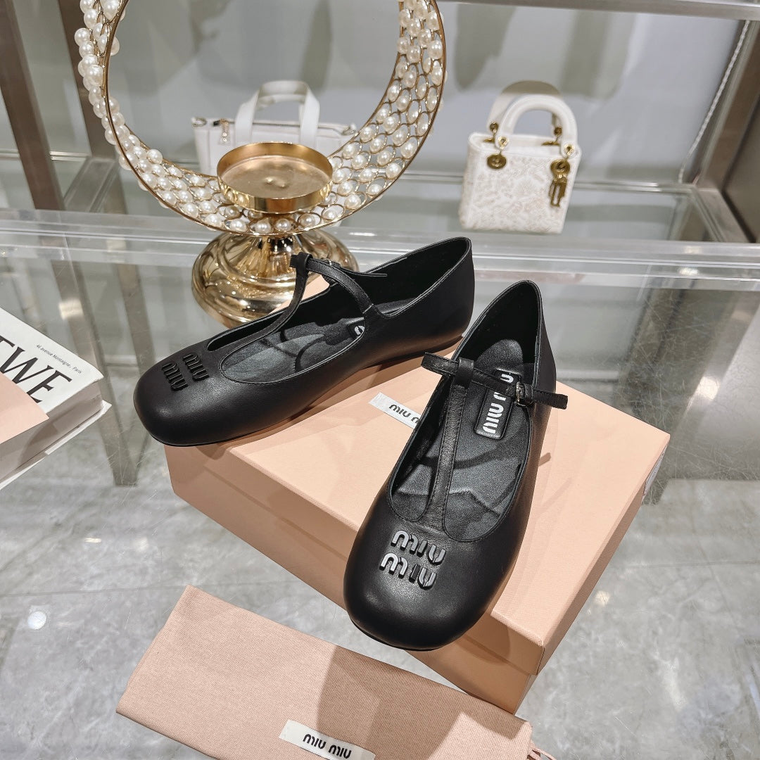 MARY JANE SANDAL BLACK WITH T - STRAP SHEEPSKIN