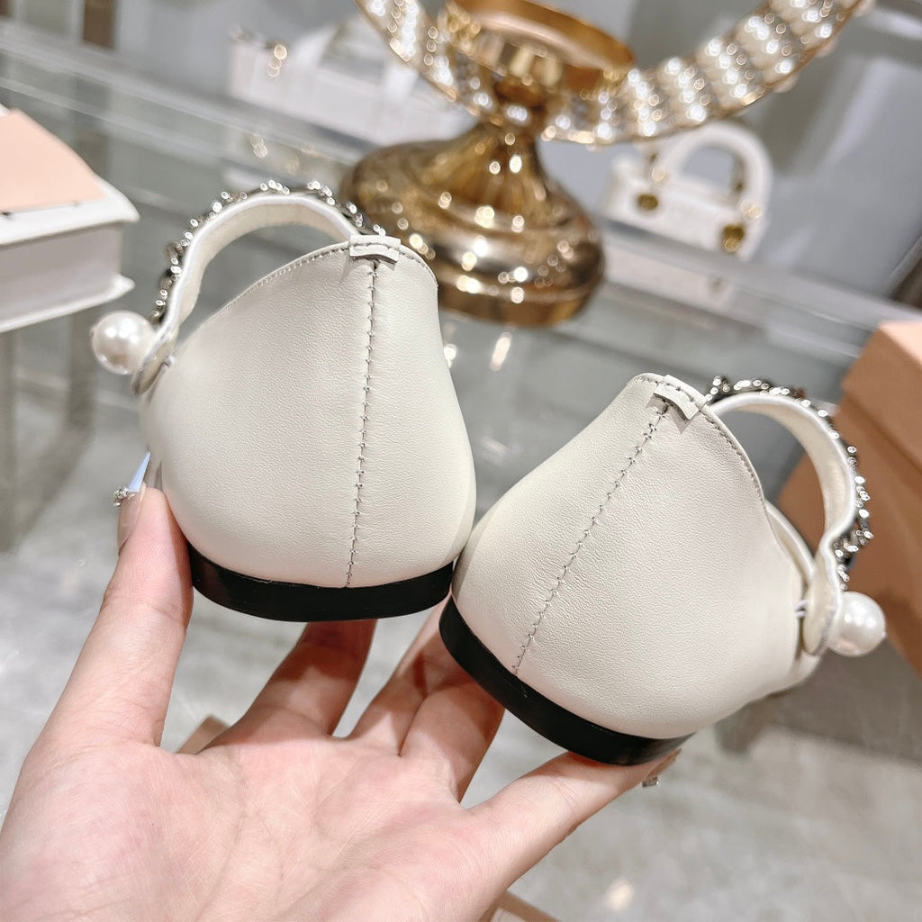 MARY JANE SANDAL CAP TOE WHITE SHEEPSKIN