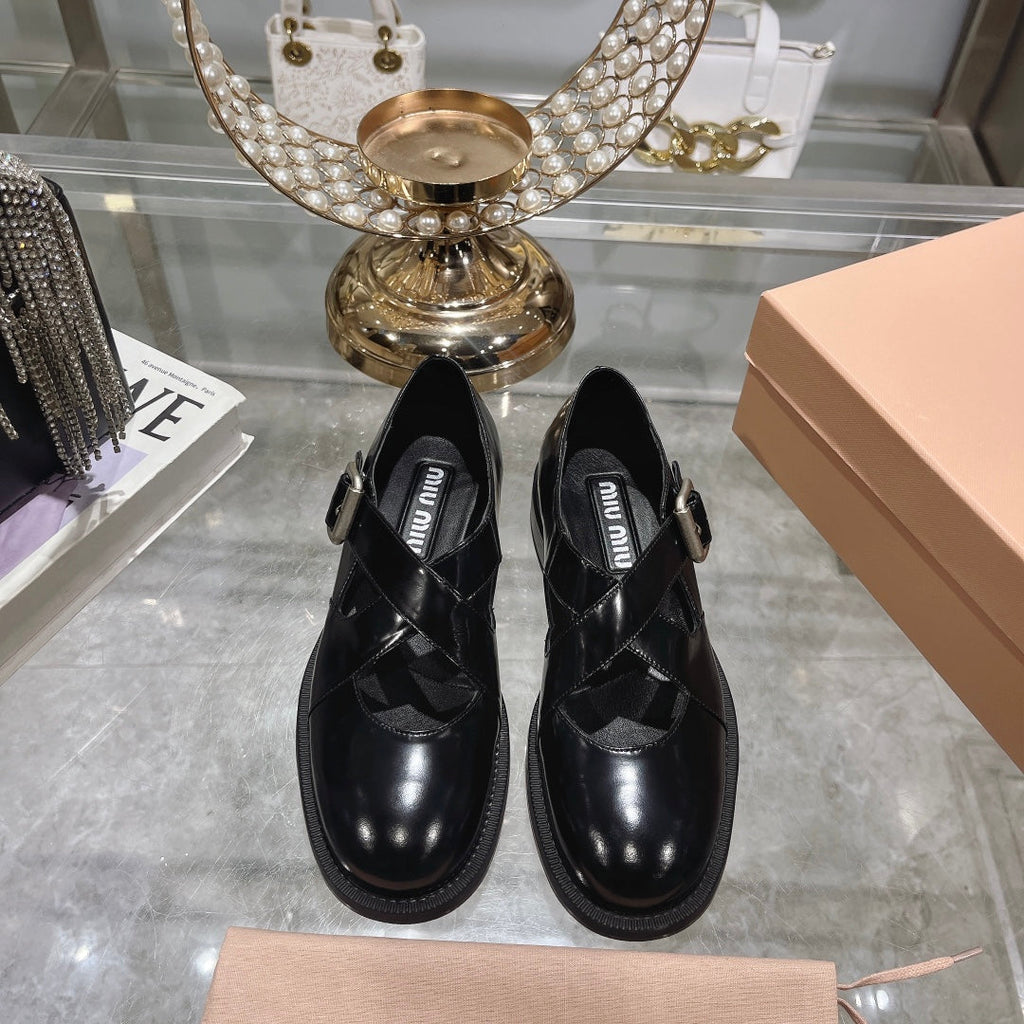 Sandal Black Cowhide With Cross-strap