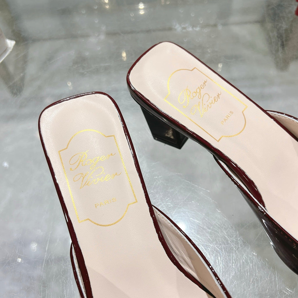 BELLE VIVIER MULES IN BLOOD RED PATENT CALFSKIN