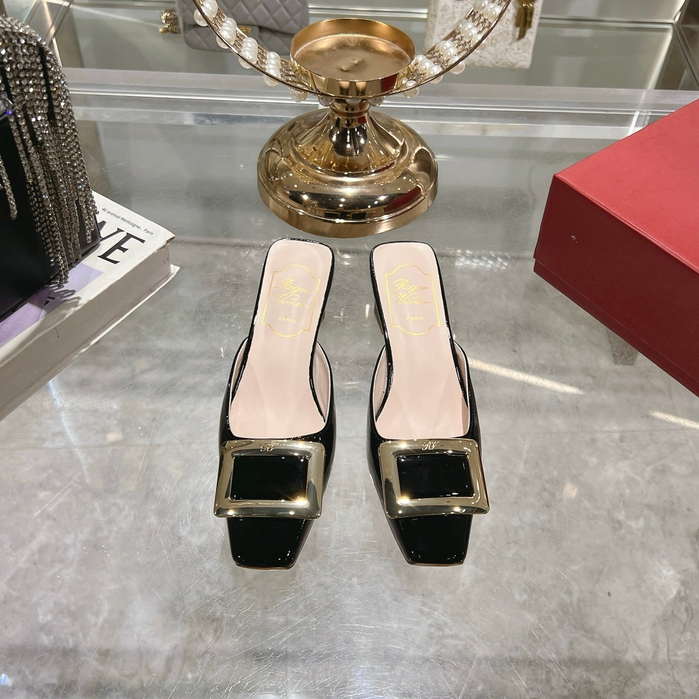 BELLE VIVIER MULES IN BLACK PATENT CALFSKIN