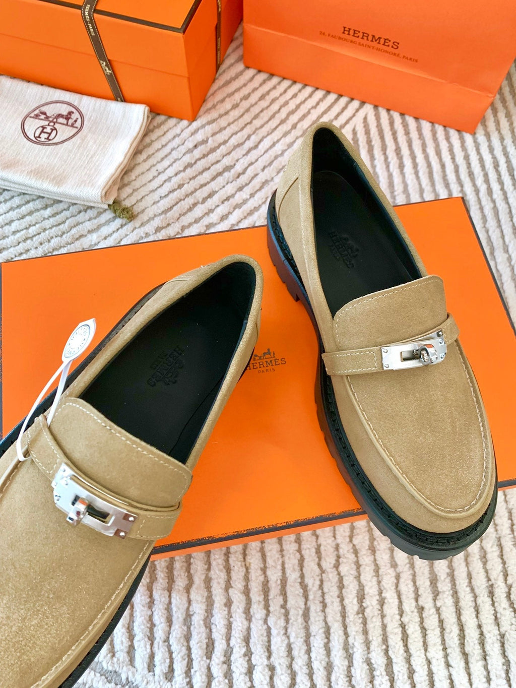 ICONE LOAFER IN TORTILLA BROWN SUEDE