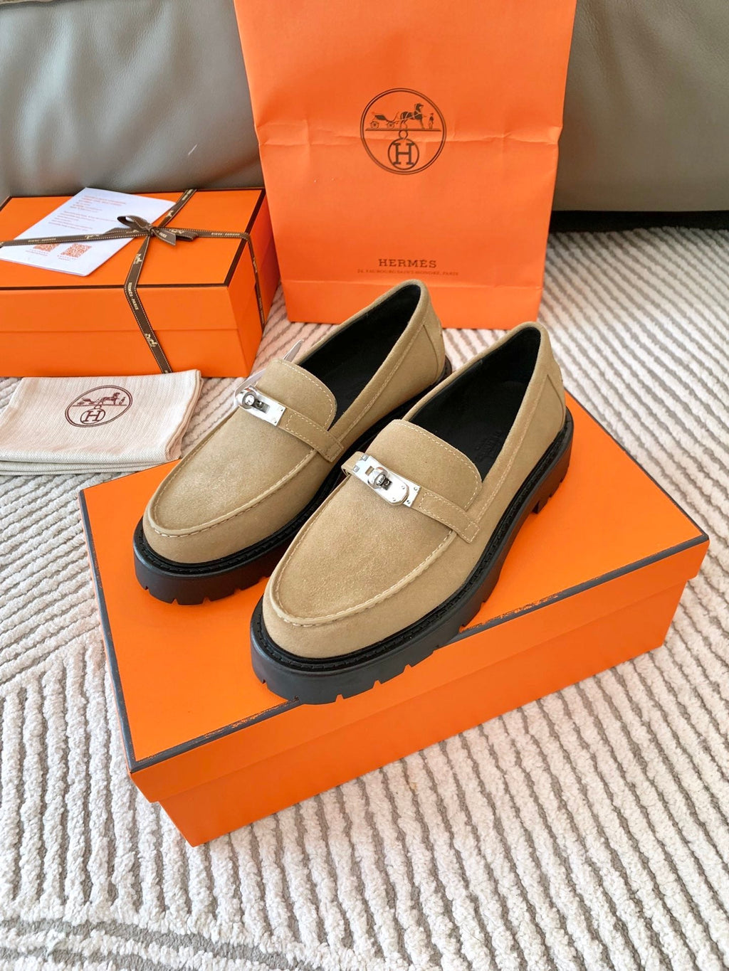 ICONE LOAFER IN TORTILLA BROWN SUEDE