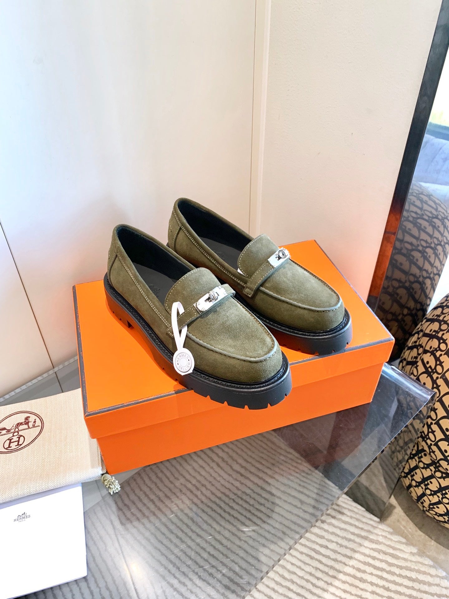 ICONE LOAFER IN ARMY GREEN SUEDE