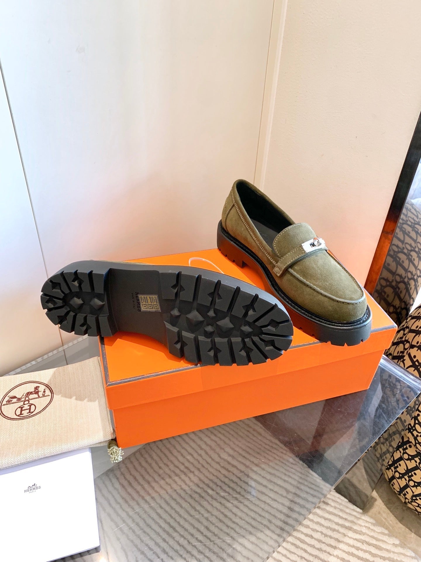 ICONE LOAFER IN ARMY GREEN SUEDE