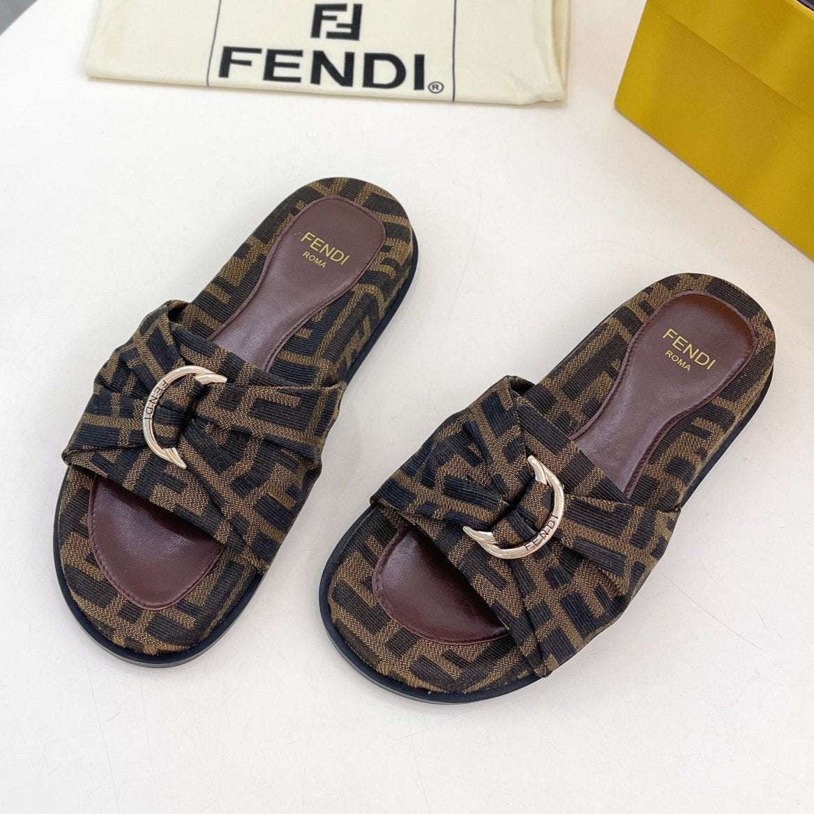 FENDI FLAT SLIPPER IN CHOCOLATE BROWN MONOGRAM JACQUARD FABRIC WITH GOLD HARDWARE