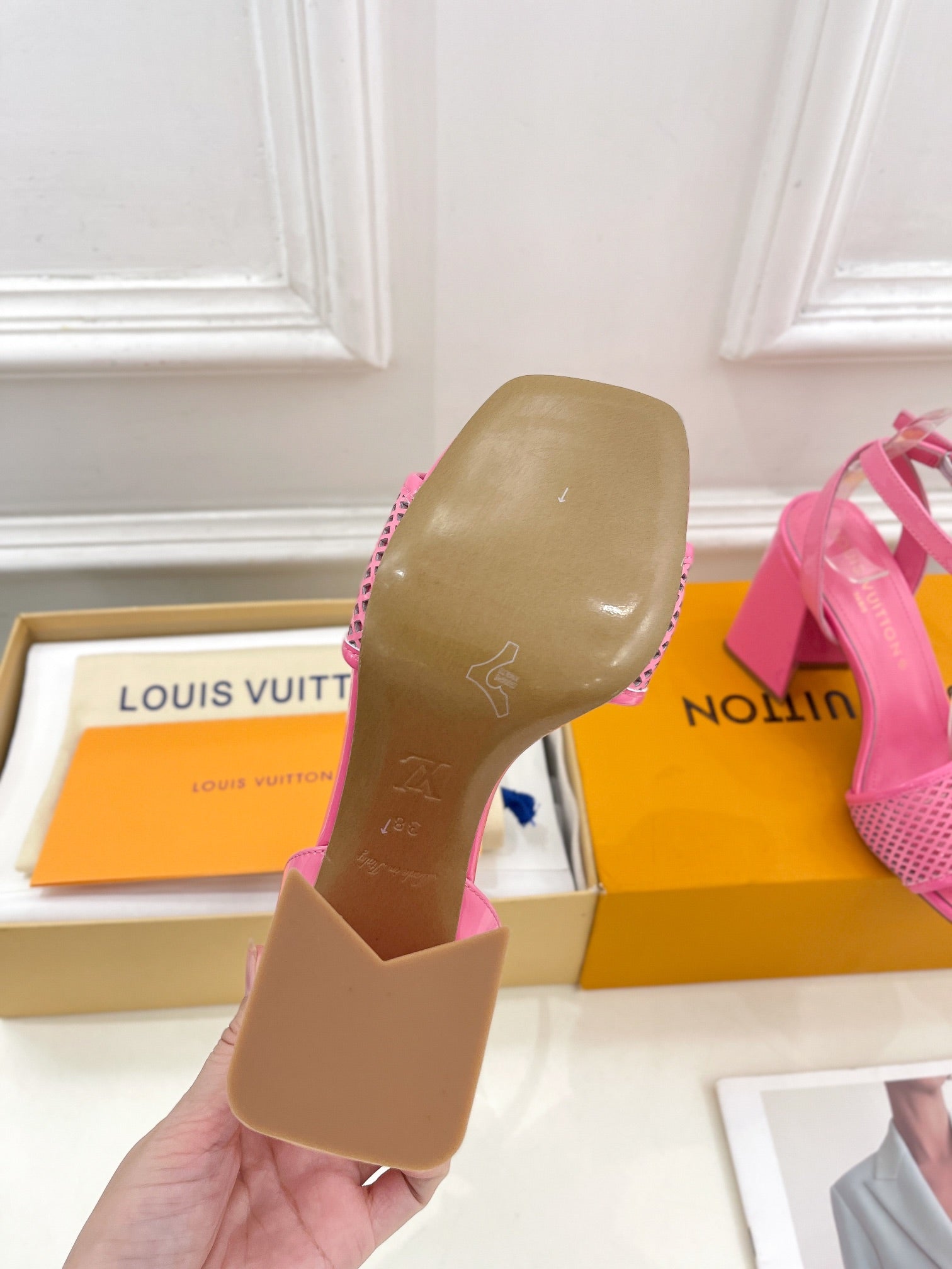 LV WOMEN HIGH SANDAL IN BRIGHT PINK CALFSKIN