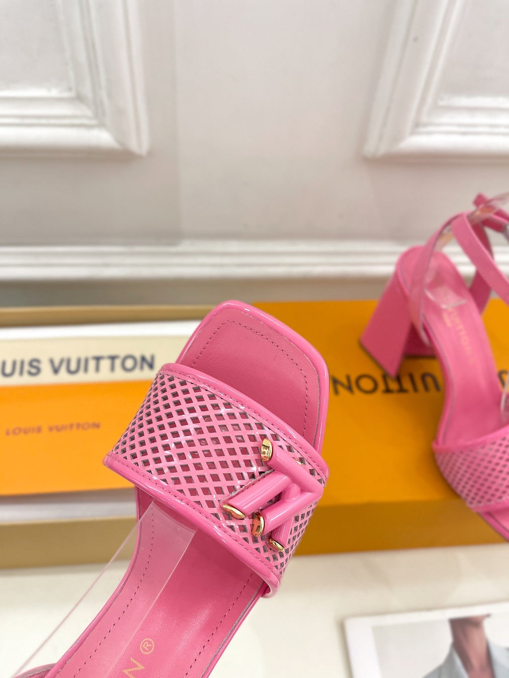 LV WOMEN HIGH SANDAL IN BRIGHT PINK CALFSKIN