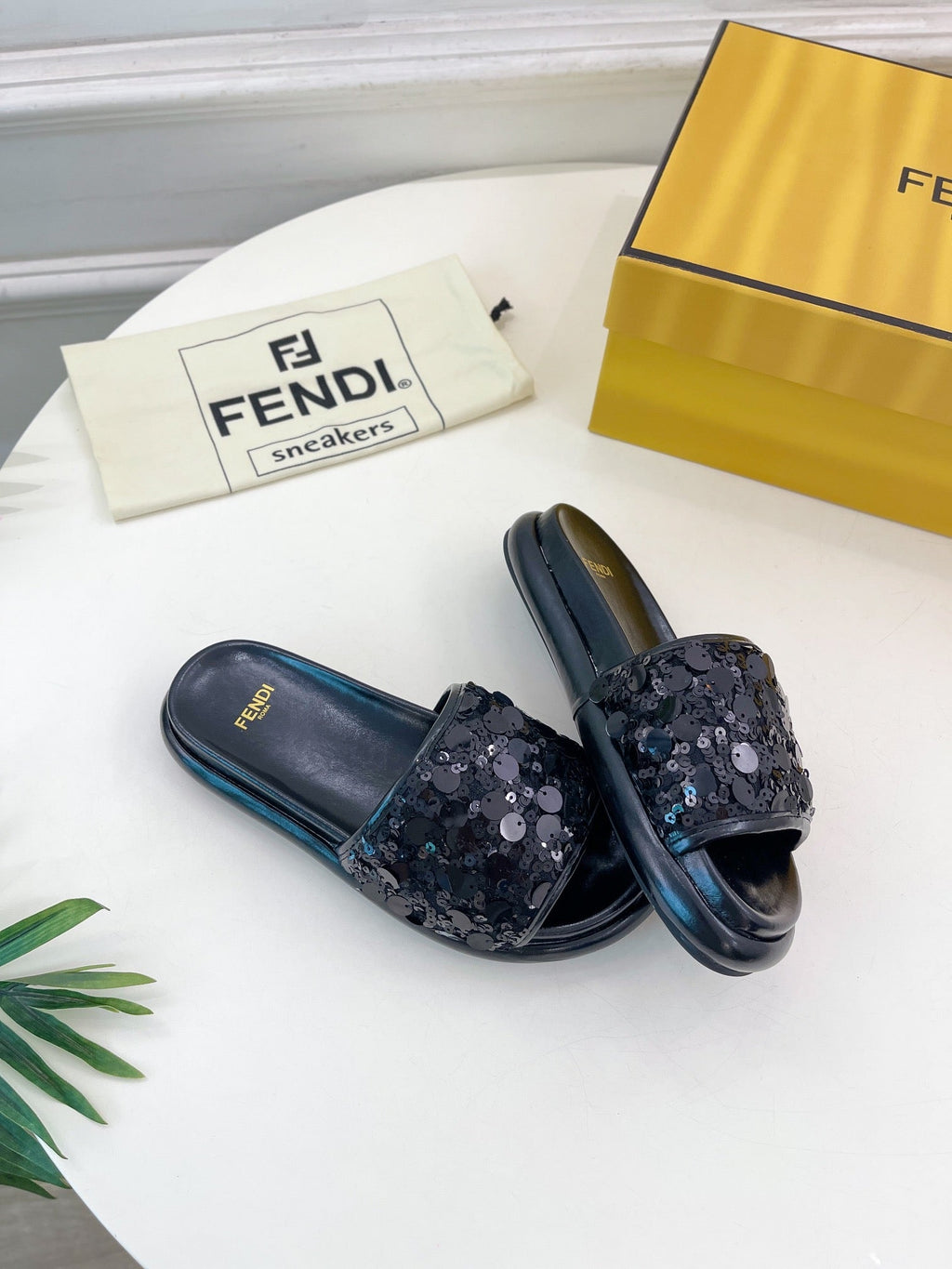 FENDI THICK SOLE 3 CM SEQUIN SLIPPER BLACK
