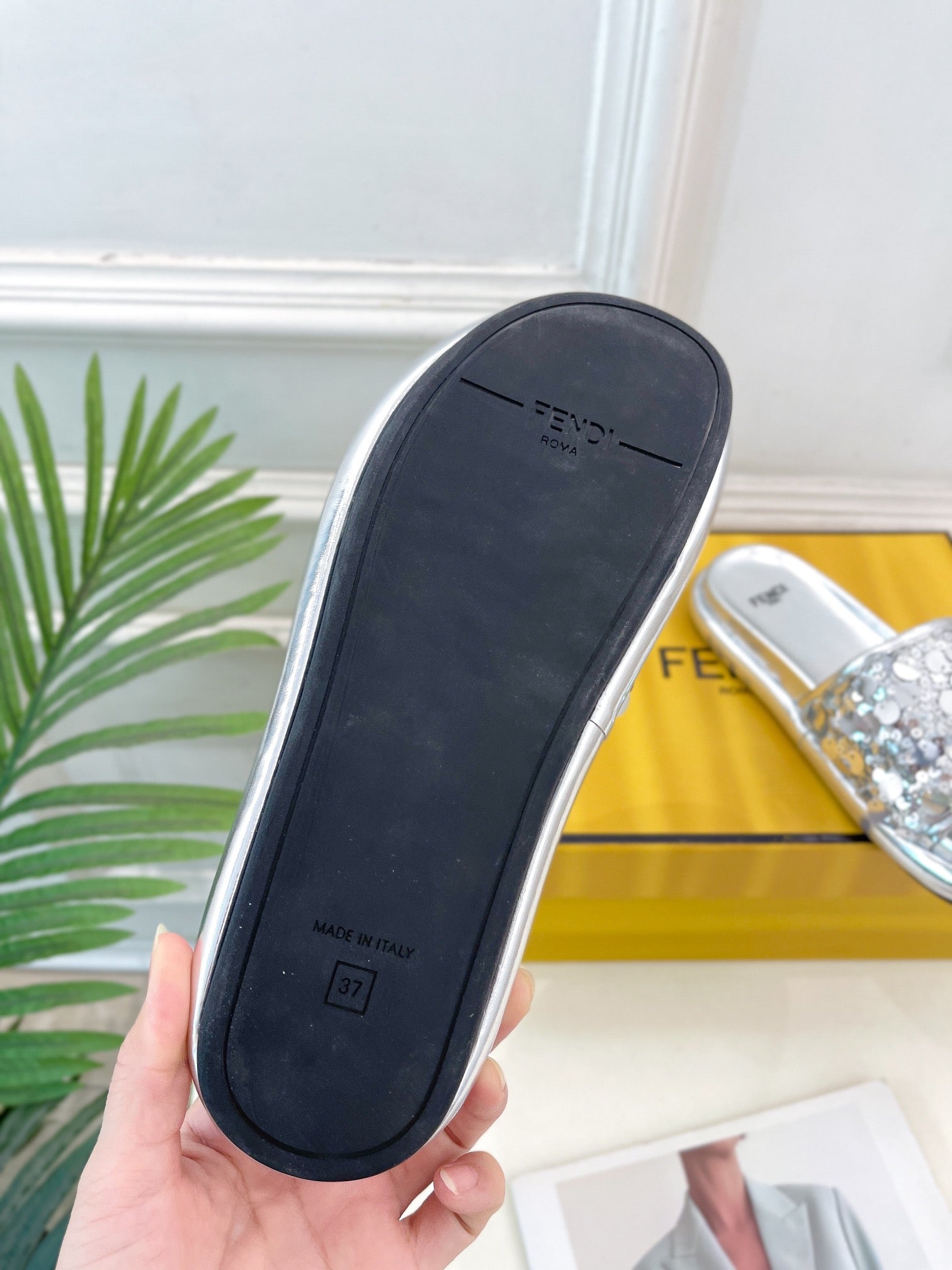 FENDI THICK SOLE 3 CM SEQUIN SLIPPER SILVER