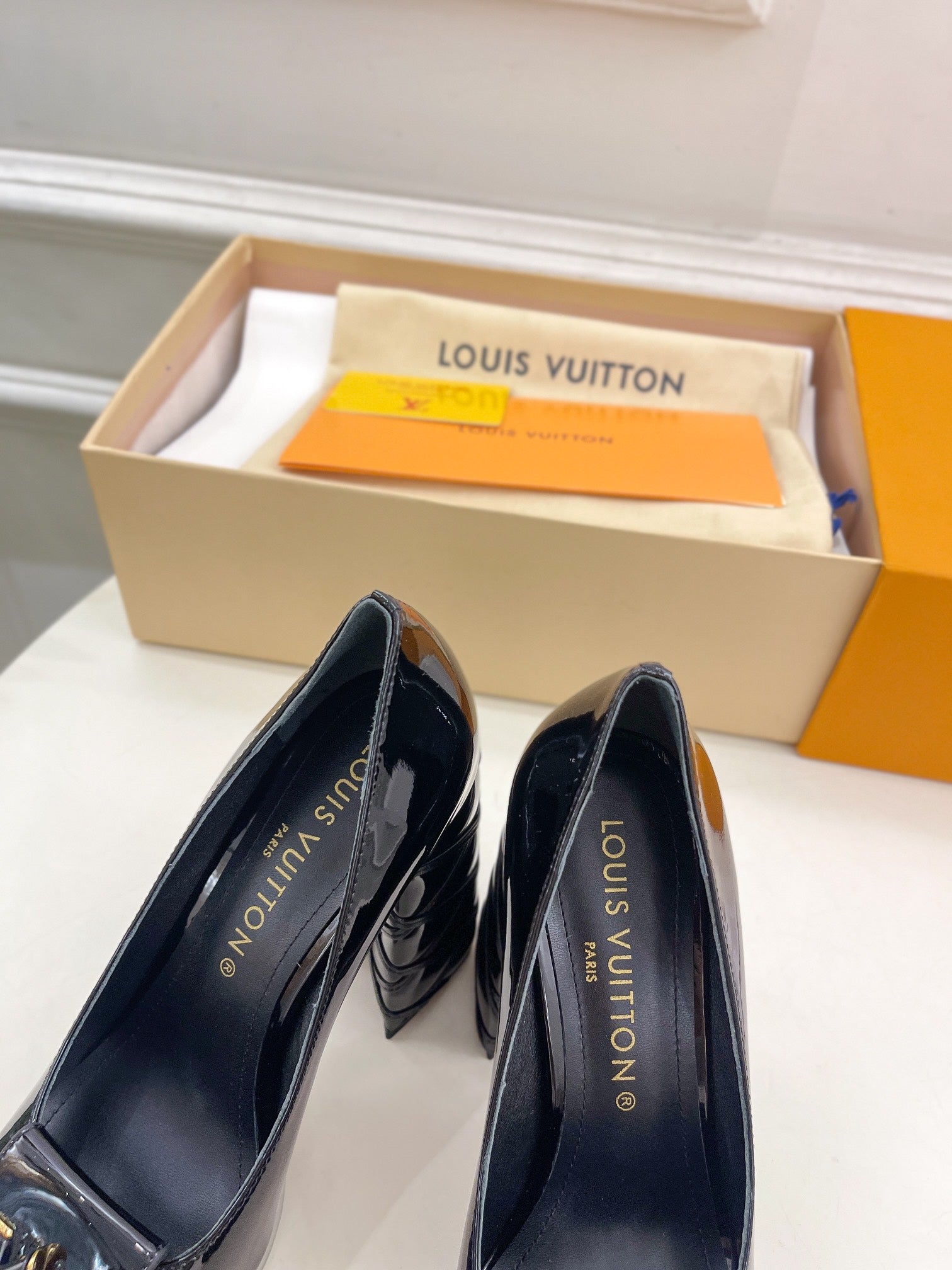 SHAKE MARY JANE HIGH HEEL 12 CM IN BLACK PATENT CALFSKIN