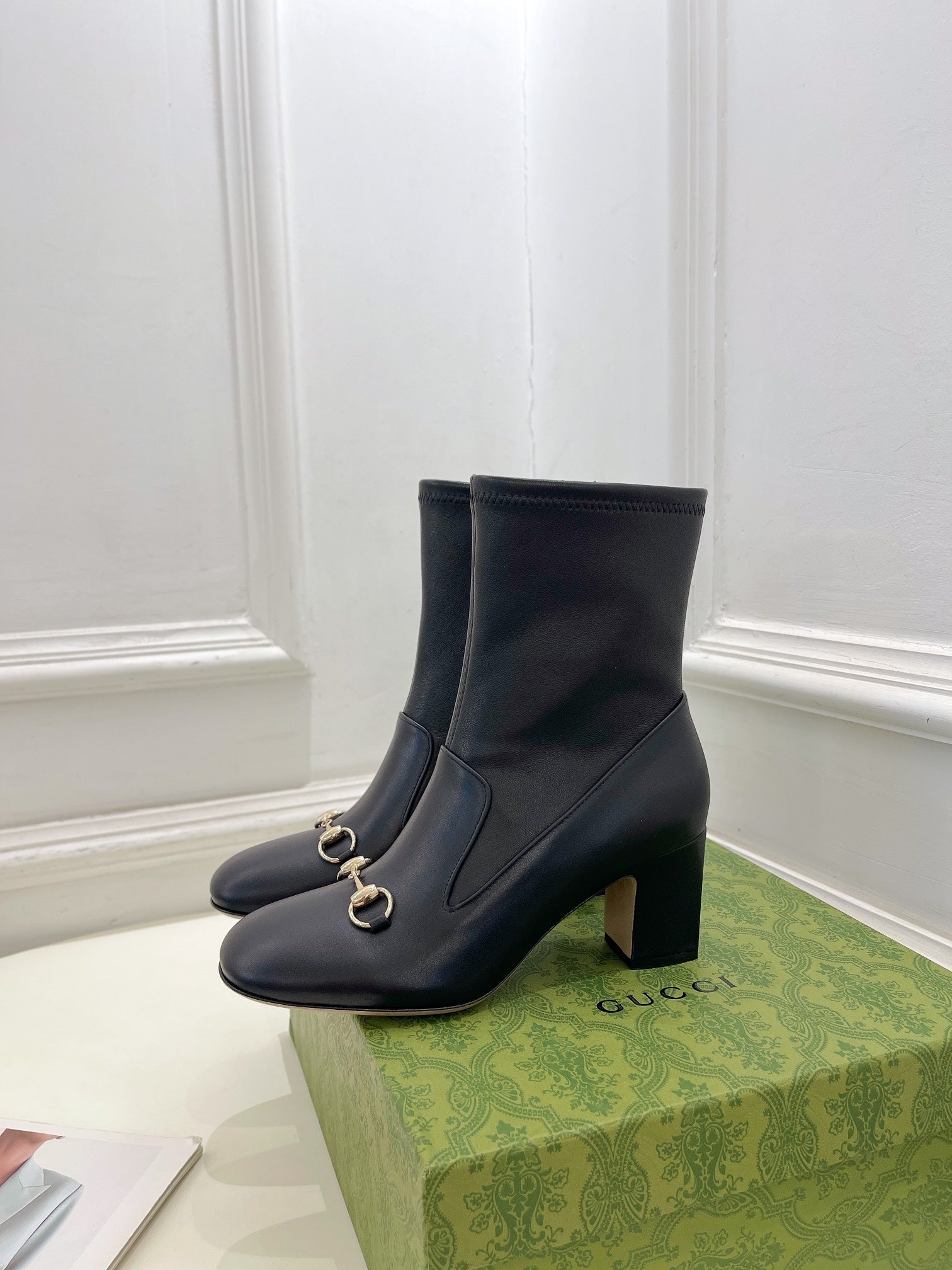 HORSEBIT ANKLE BOOTS 6.5CM IN BLACK SHEEPSKIN