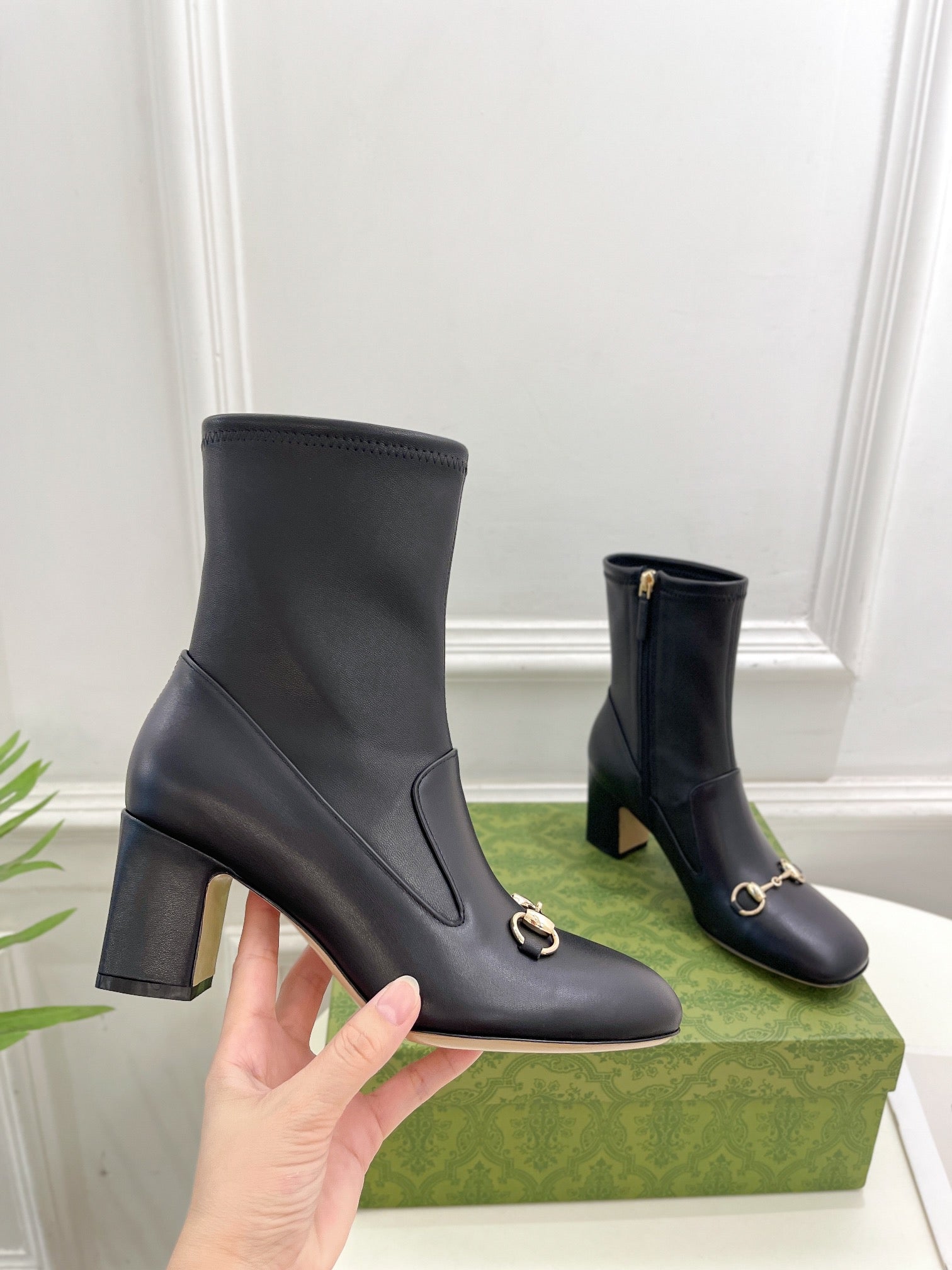 HORSEBIT ANKLE BOOTS 6.5CM IN BLACK SHEEPSKIN