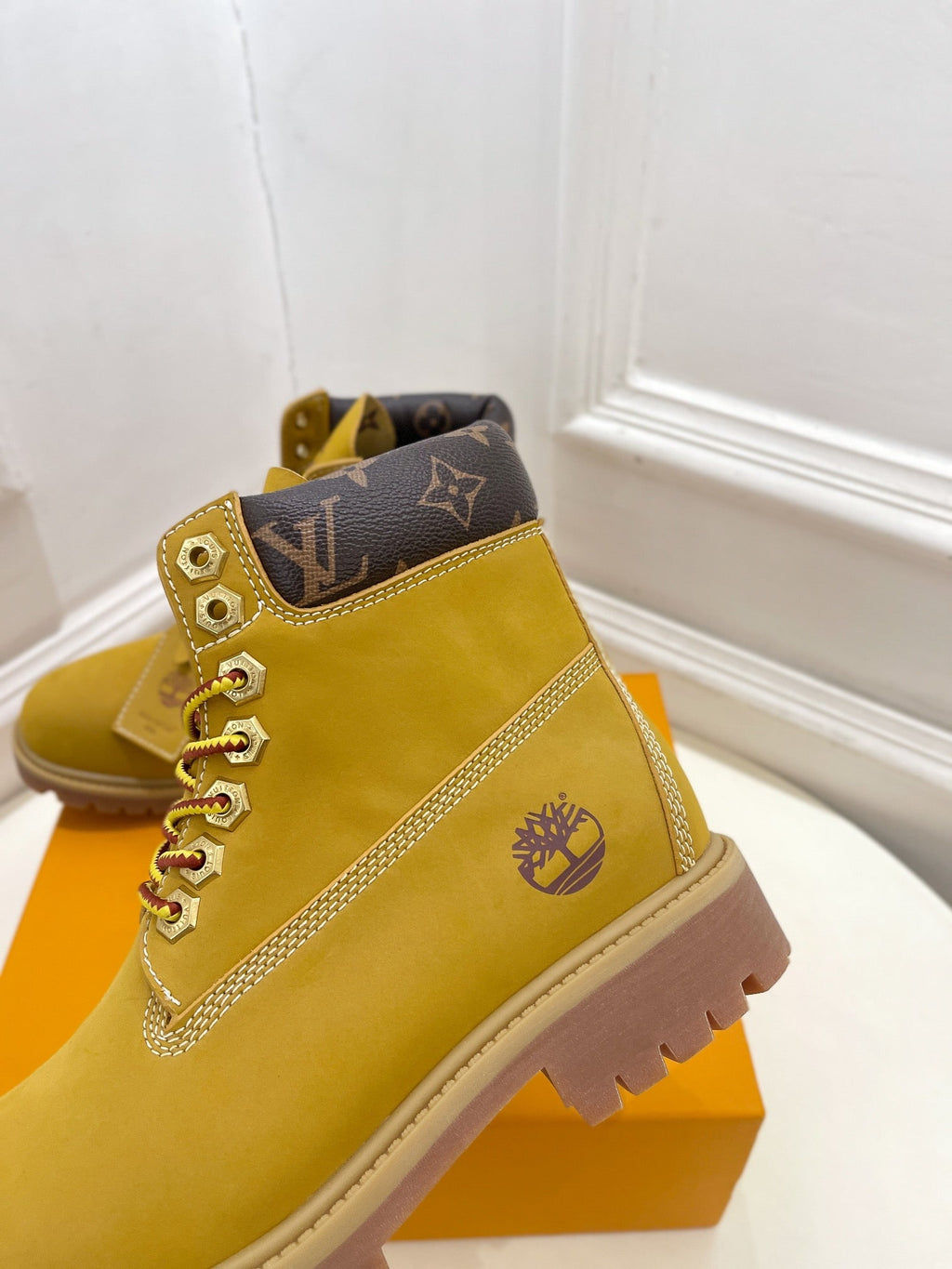 LV X TIMBERLAND MARTIN BOOT IN PEANUT BROWN SUEDE