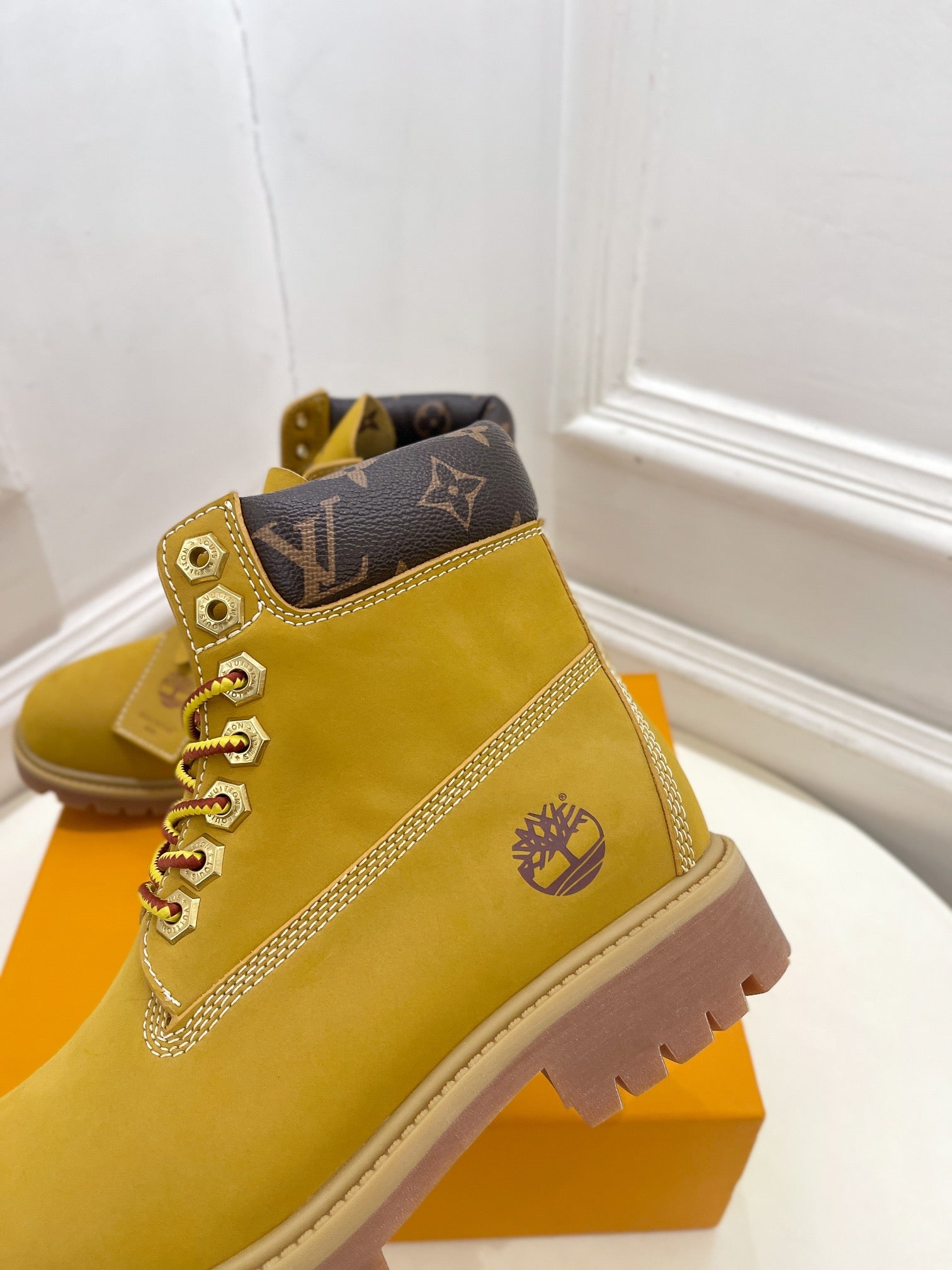 LV X TIMBERLAND MARTIN BOOT IN PEANUT BROWN SUEDE