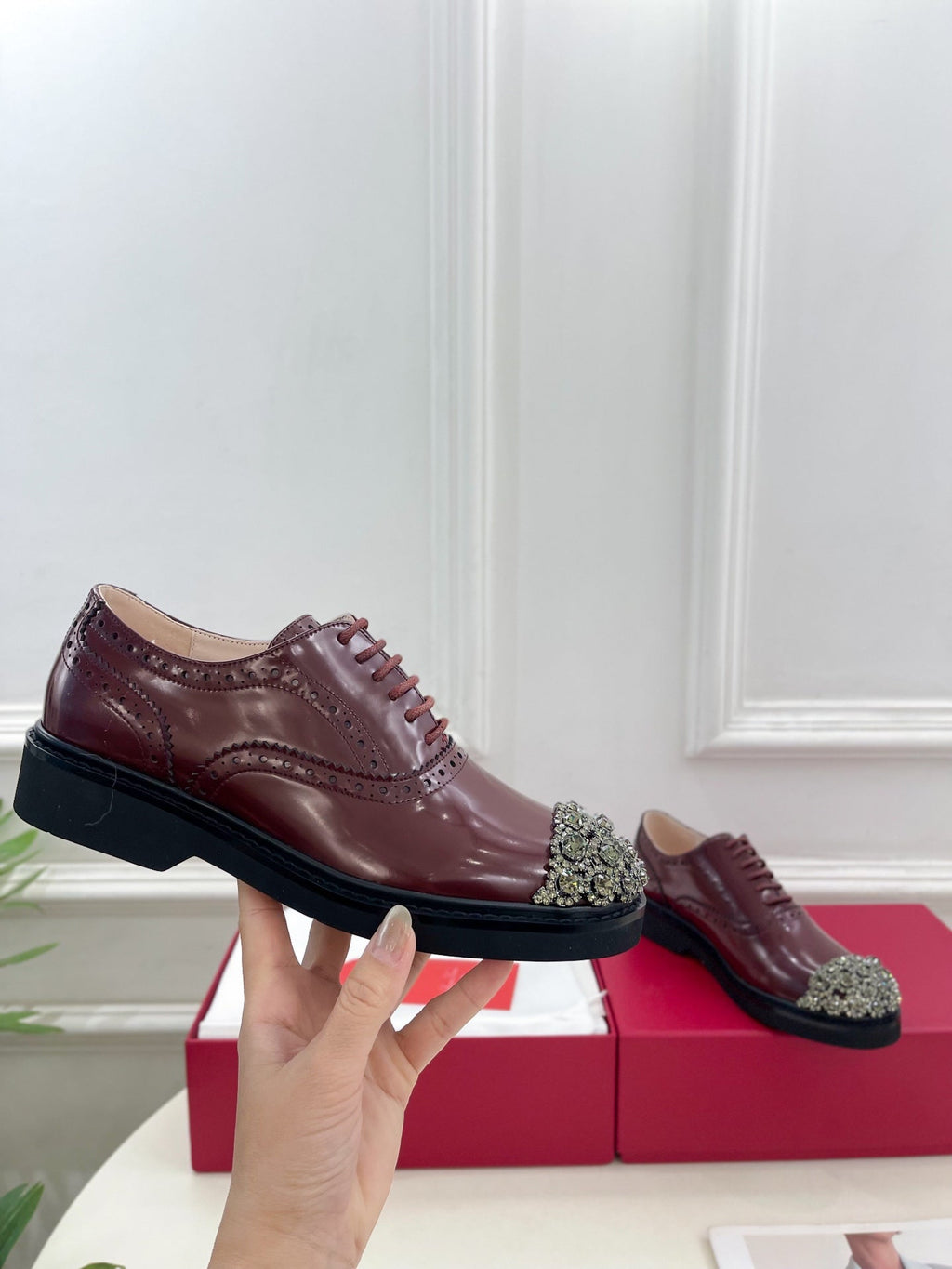 VIV' RANGERS LACE-UPS IN BURGUNDY RED CALFSKIN