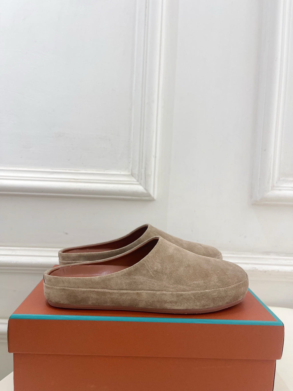 LP 25S MULES IN MOCHA BROWN SUEDE