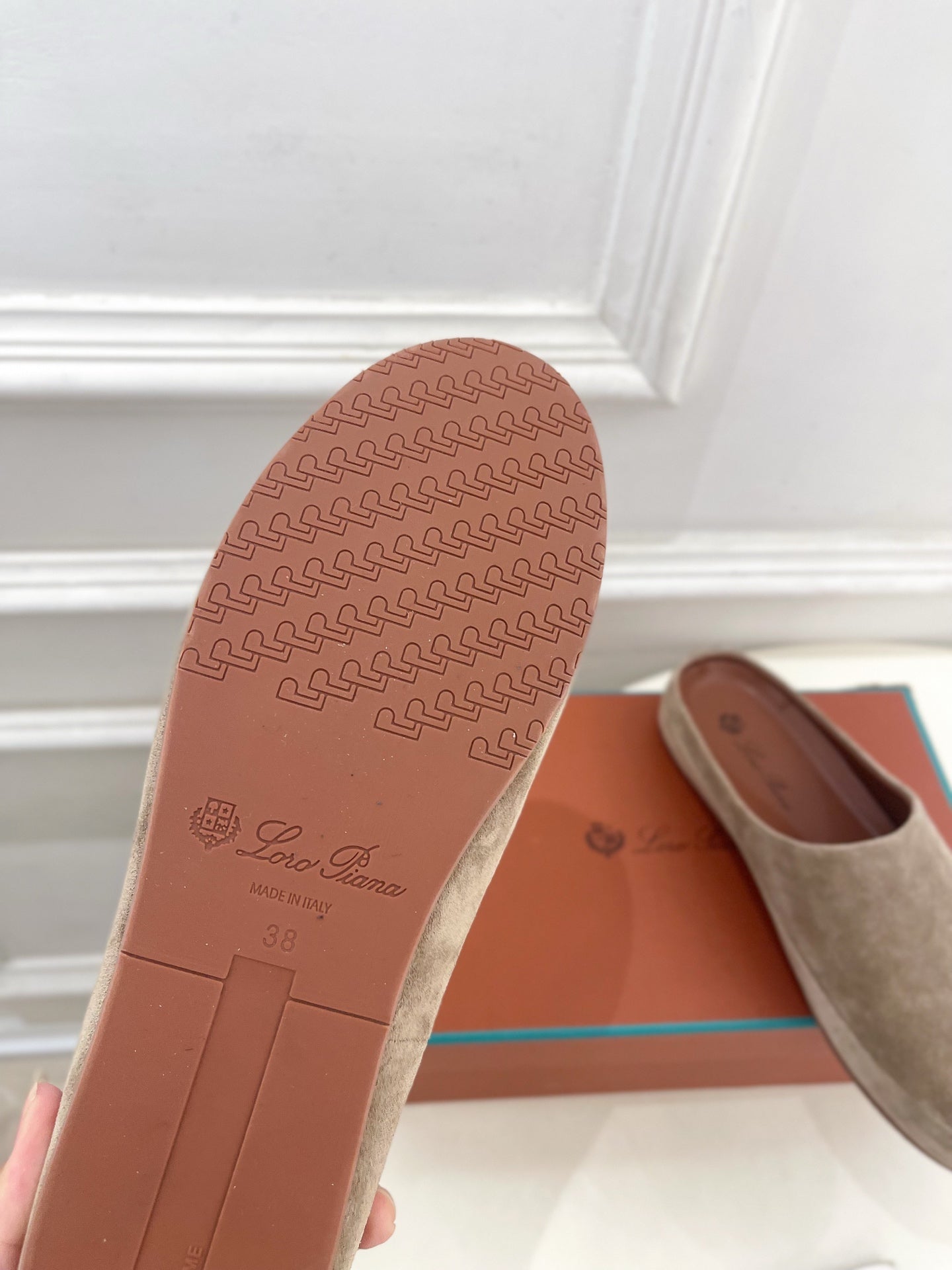 LP 25S MULES IN MOCHA BROWN SUEDE