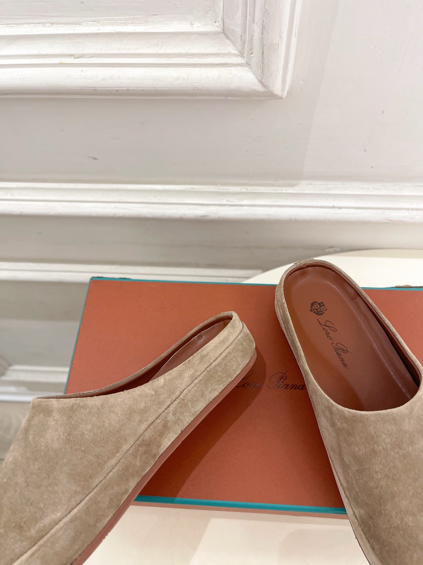 LP 25S MULES IN MOCHA BROWN SUEDE