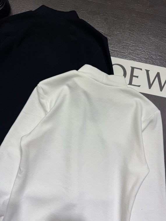 CHANEL 25S LONG-SLEEVE FLEECE-LINED T-SHIRT 613
