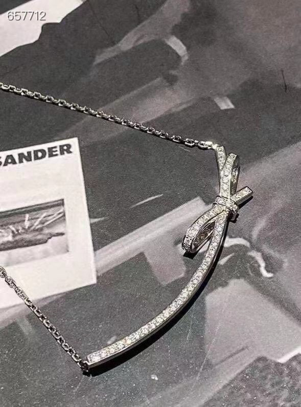 RUBAN BOW IN 18K WHITE GOLD PLATING DIAMOND NECKLACE