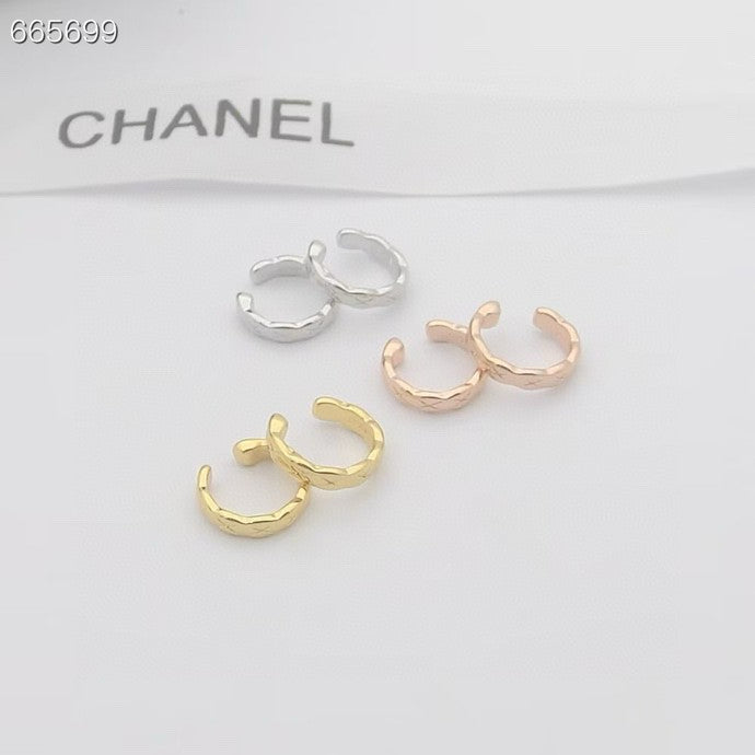 COCO CRUSH QUILTED MOTIF HOOP EARRINGS