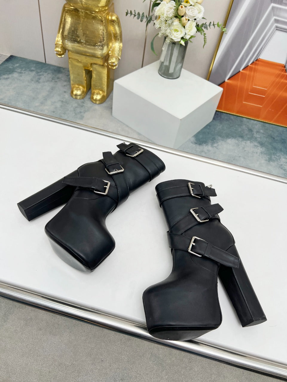 SL ANKLE BUCKLE BOOT PLATFORM BLACK SMOOTH CALFSKIN