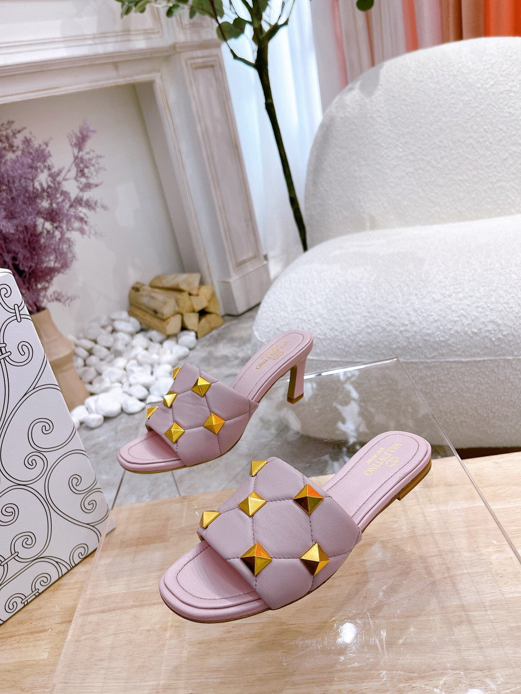 STUD FLAT SLIDE IN BABY PINK LAMBSKIN