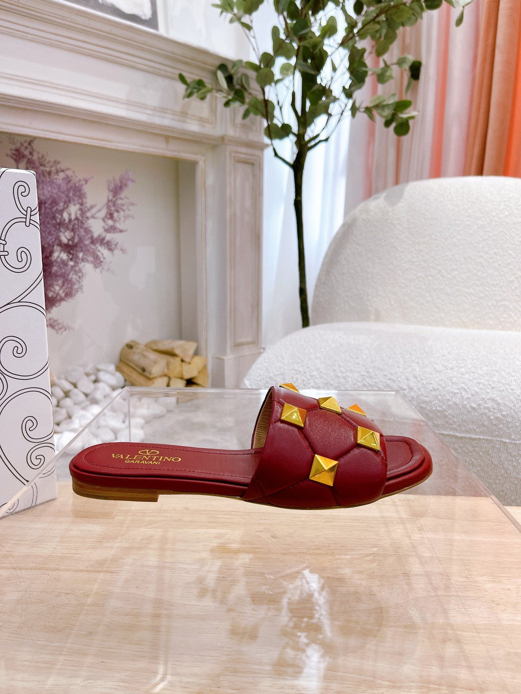 STUD FLAT SLIDE IN GARNET RED AMBSKIN