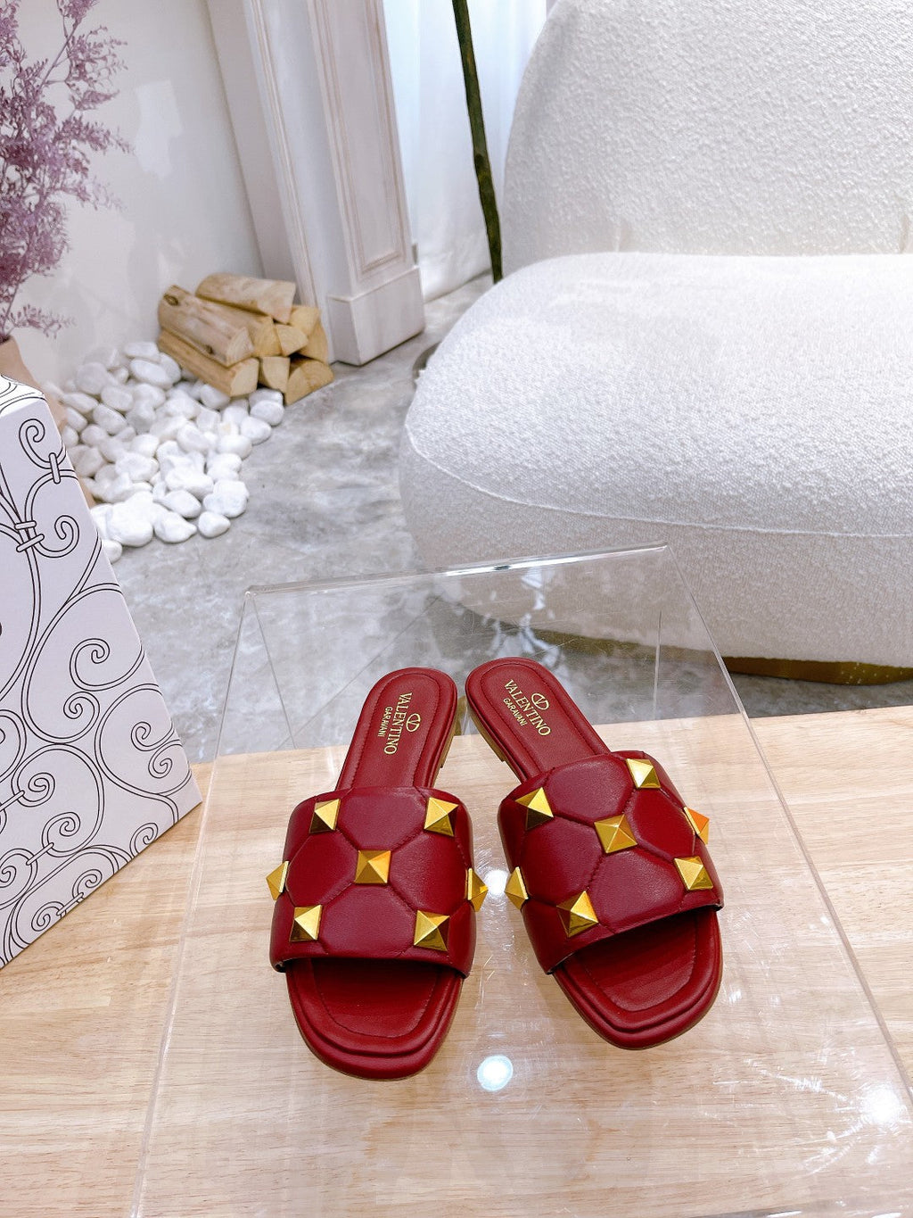 STUD FLAT SLIDE IN GARNET RED AMBSKIN