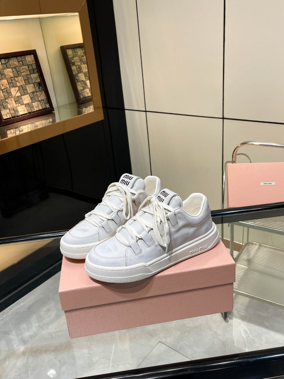 SKATEBOARD SNEAKERS IN OFF WHITE BLEACHED CALFSKIN