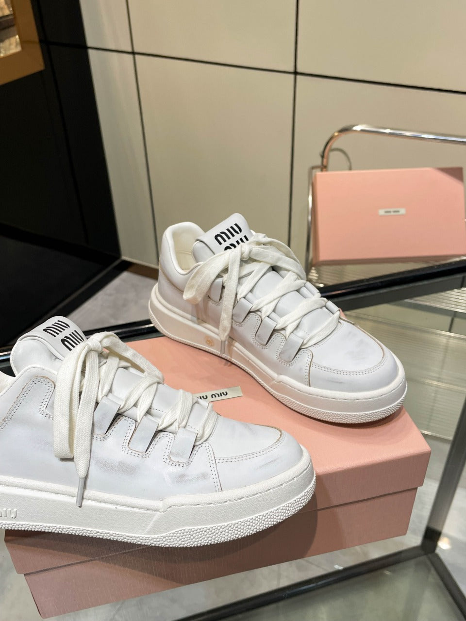 SKATEBOARD SNEAKERS IN OFF WHITE BLEACHED CALFSKIN